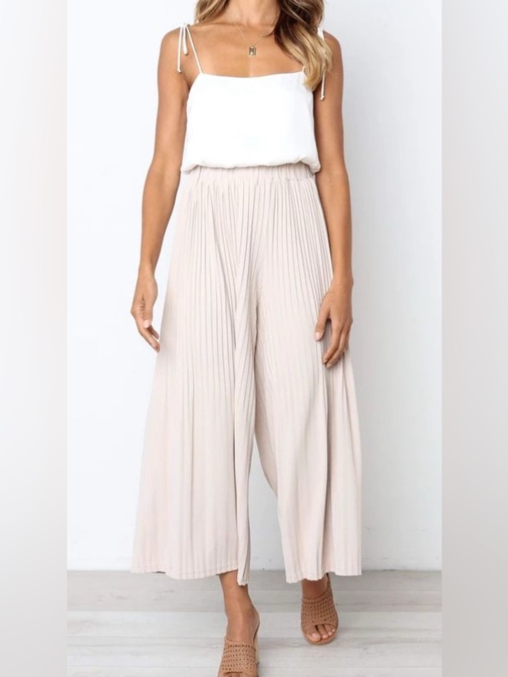 Petal +Pup Cream wideleg high Waisted Palazzo pull on pleated pants size 8